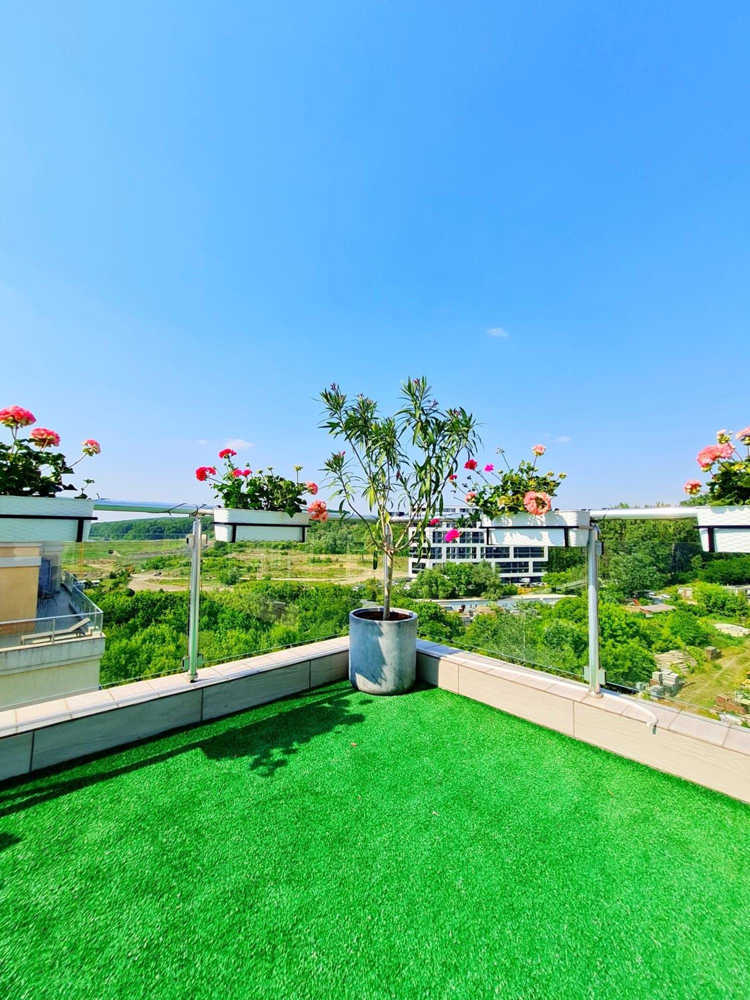 דירות Penthouse View Aeroport Iasi 2 מראה חיצוני תמונה