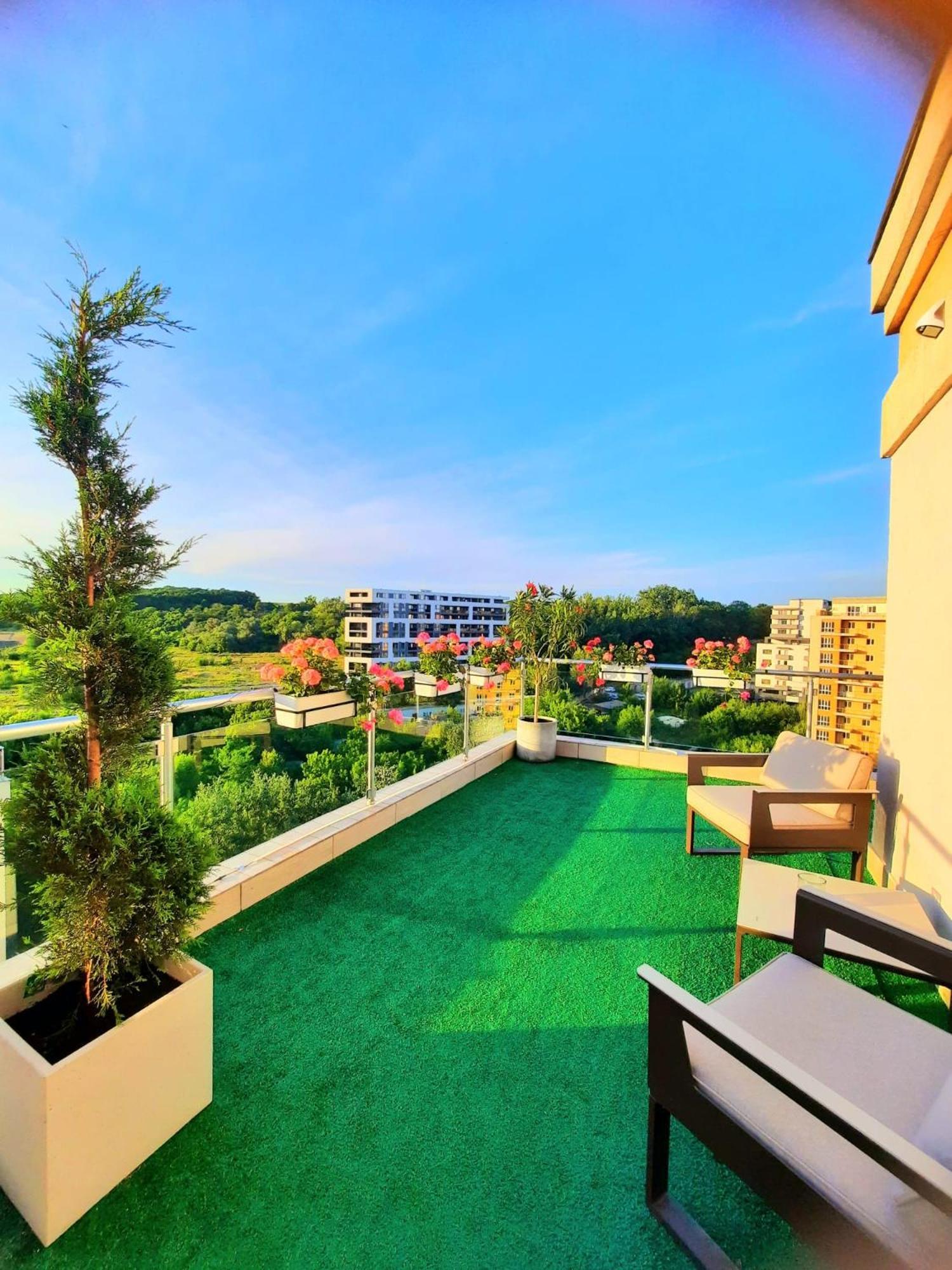 דירות Penthouse View Aeroport Iasi 2 מראה חיצוני תמונה