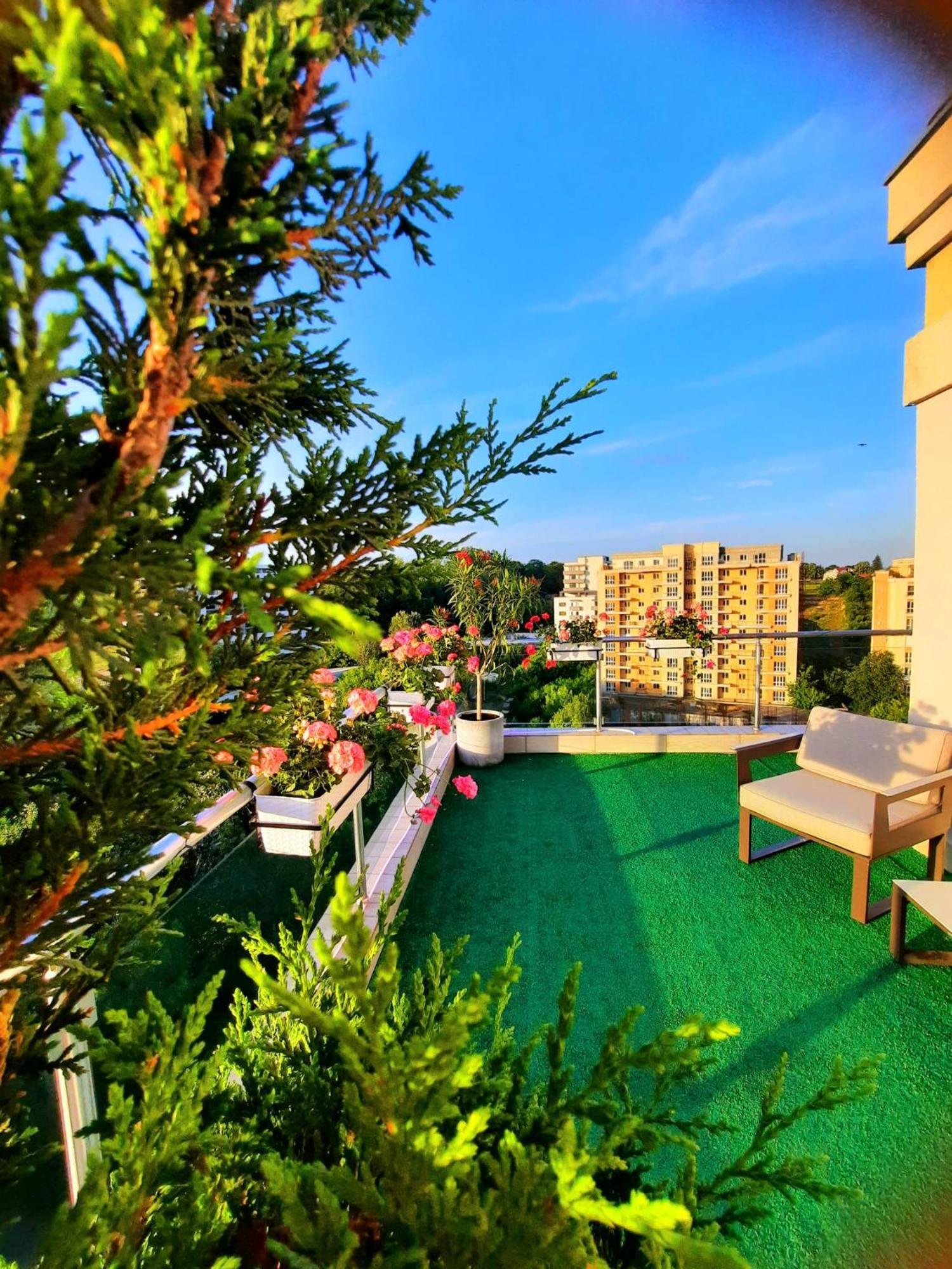 דירות Penthouse View Aeroport Iasi 2 מראה חיצוני תמונה