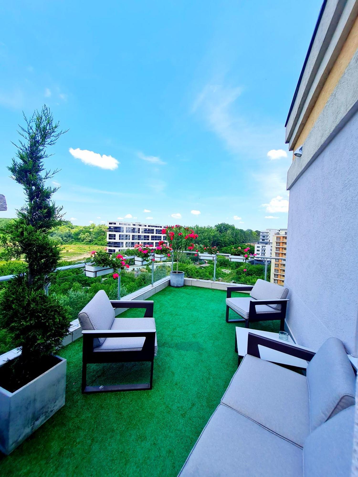דירות Penthouse View Aeroport Iasi 2 מראה חיצוני תמונה
